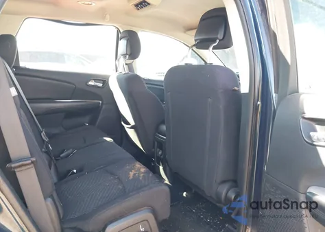 2015 Dodge Journey z USA, uszkodzony, nr VIN 3C4PDCAB5ST564663